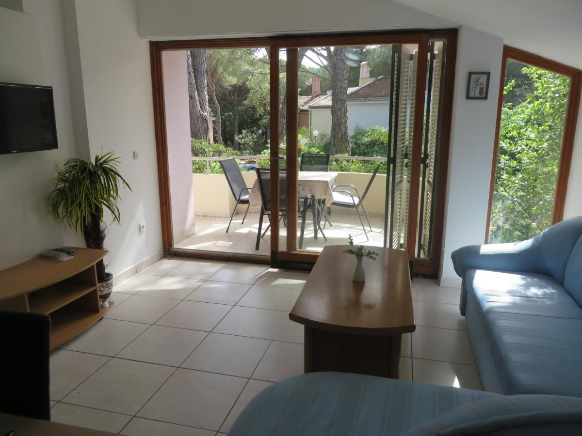 Soline Beach Apartments Biograd Na Moru Dış mekan fotoğraf