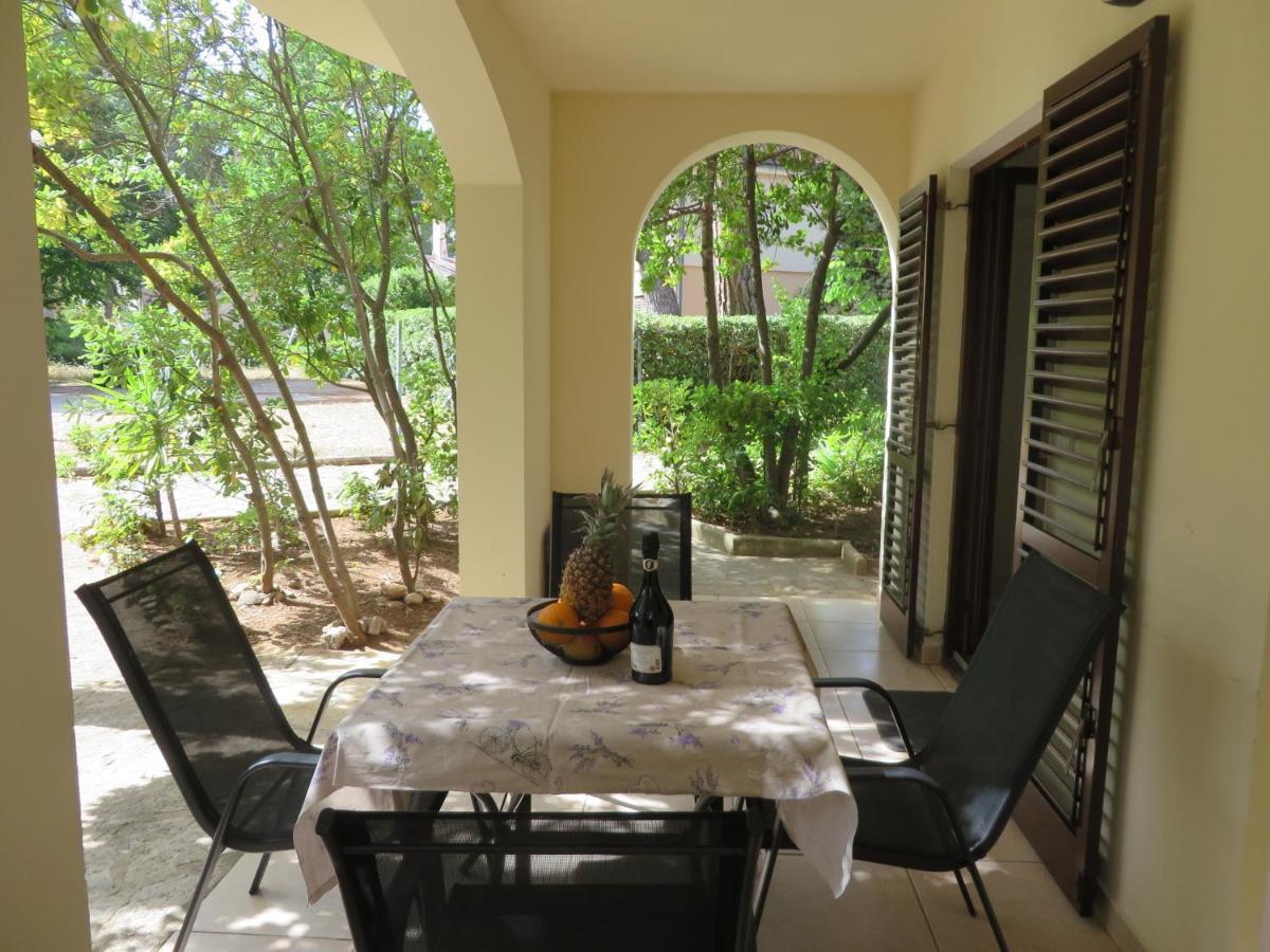Soline Beach Apartments Biograd Na Moru Dış mekan fotoğraf