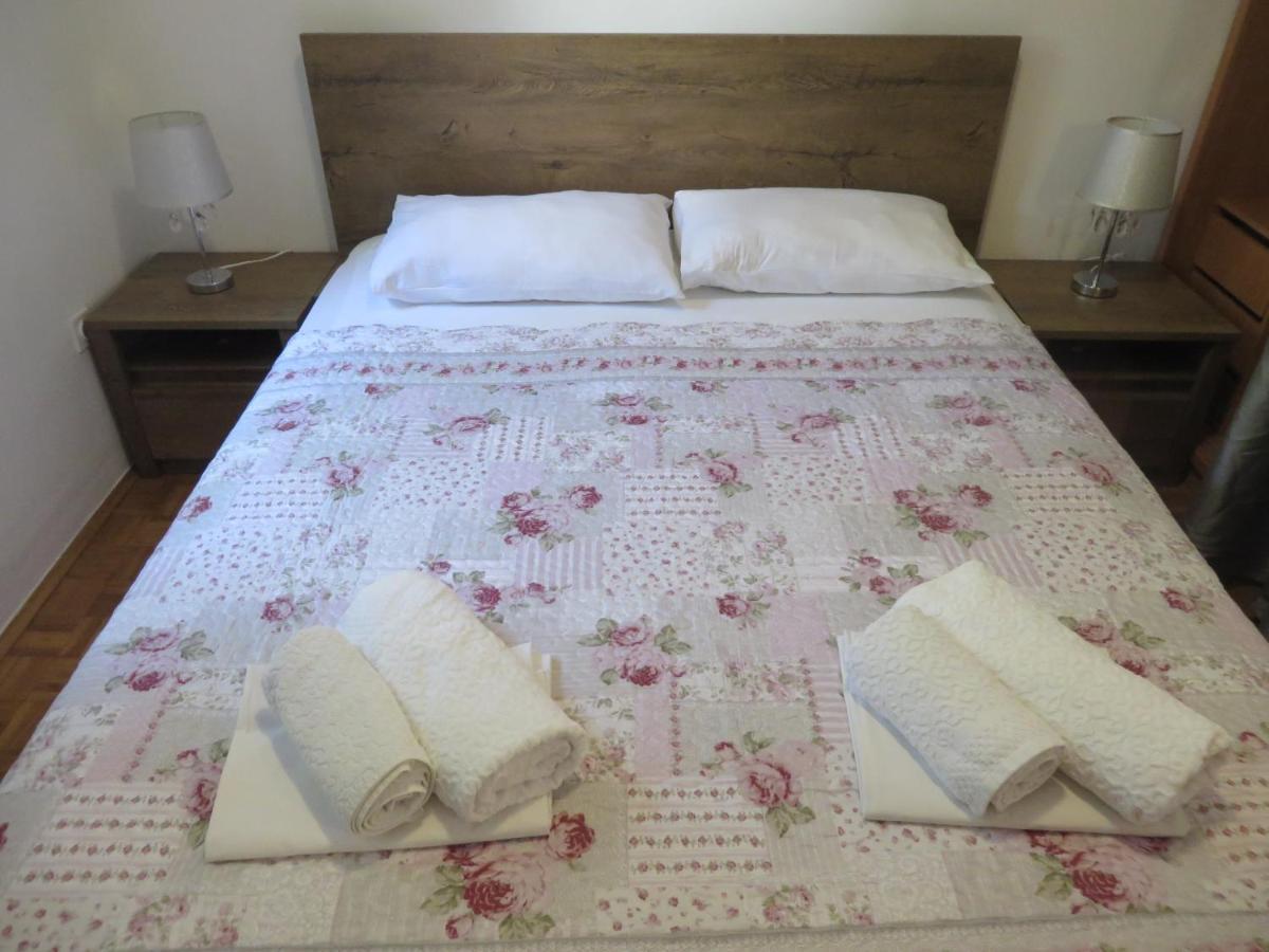 Soline Beach Apartments Biograd Na Moru Dış mekan fotoğraf