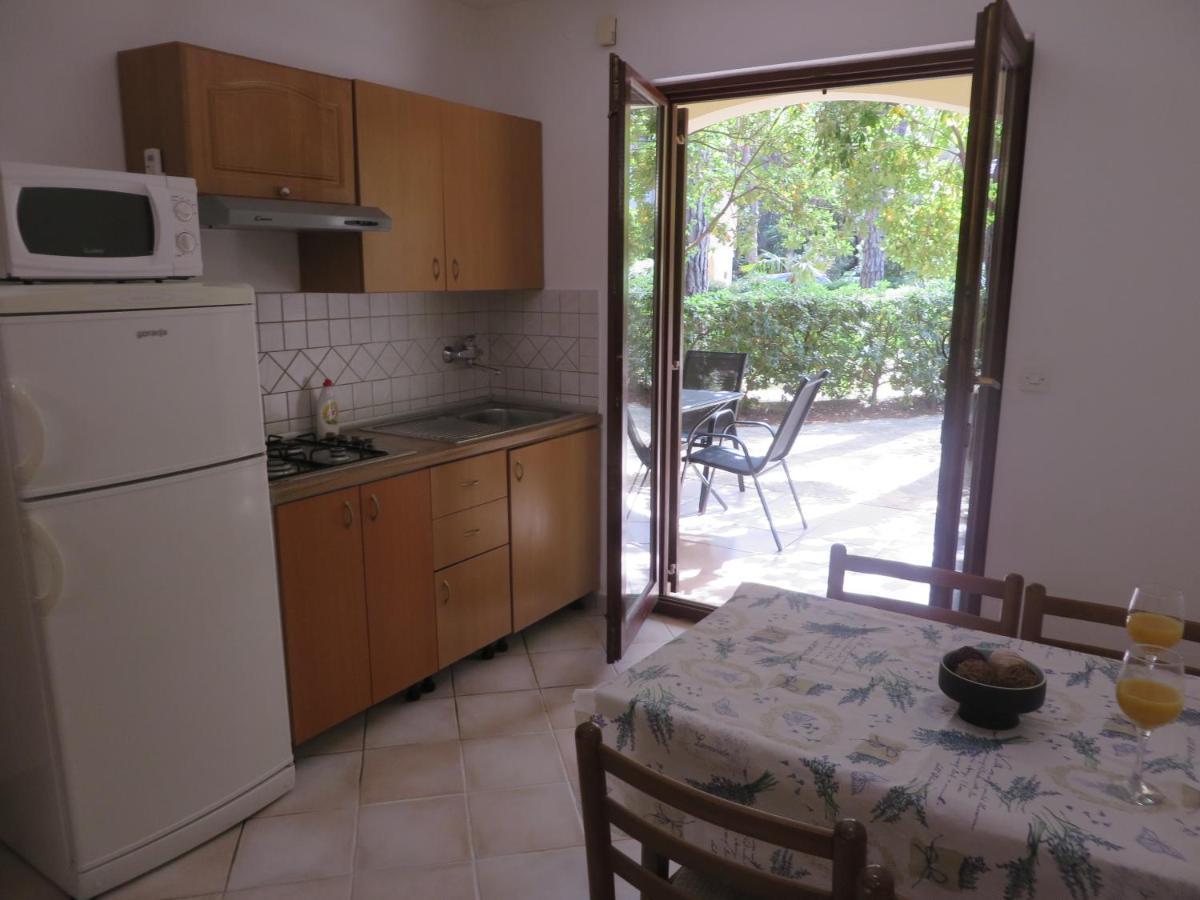 Soline Beach Apartments Biograd Na Moru Dış mekan fotoğraf