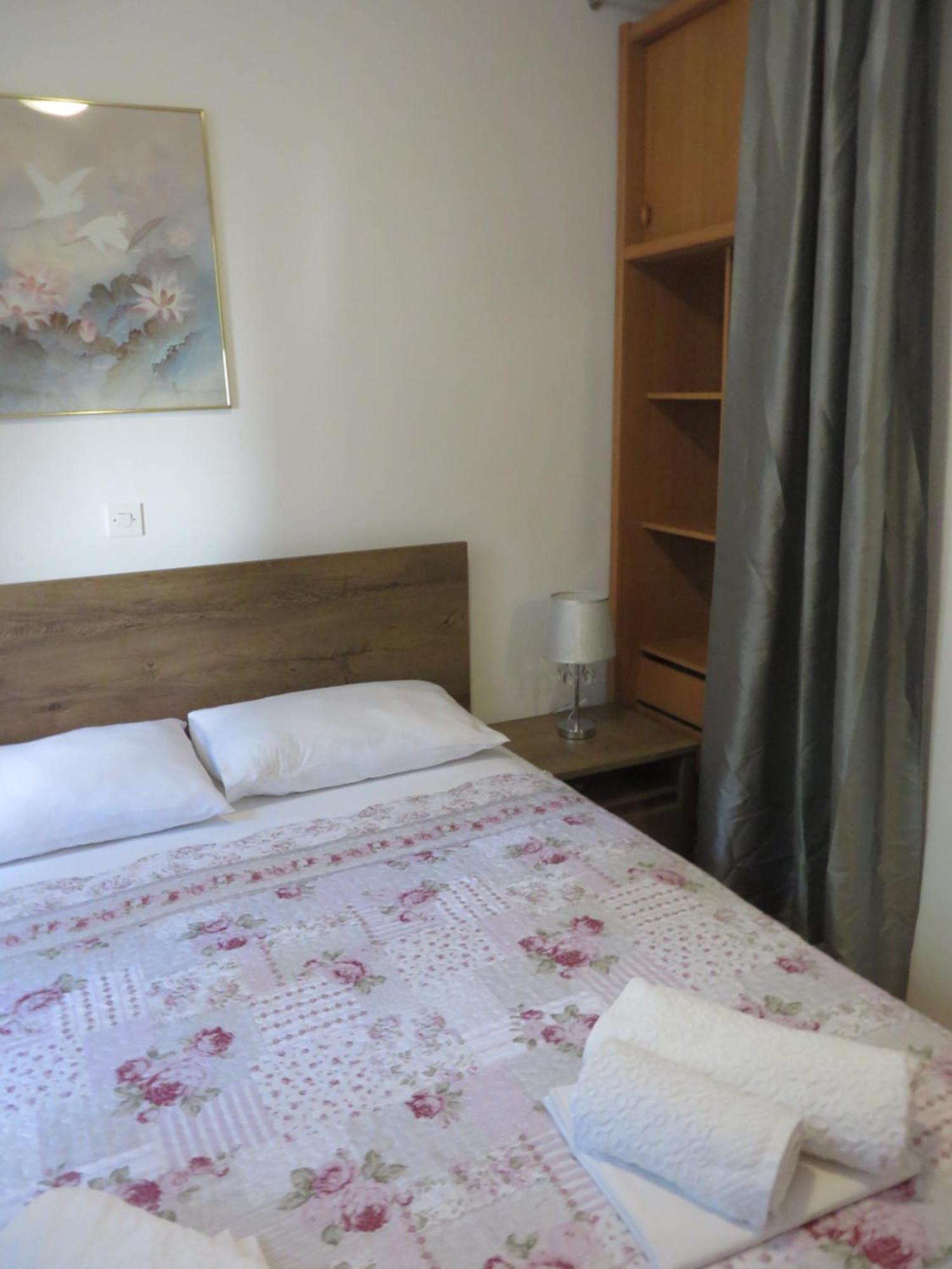 Soline Beach Apartments Biograd Na Moru Oda fotoğraf